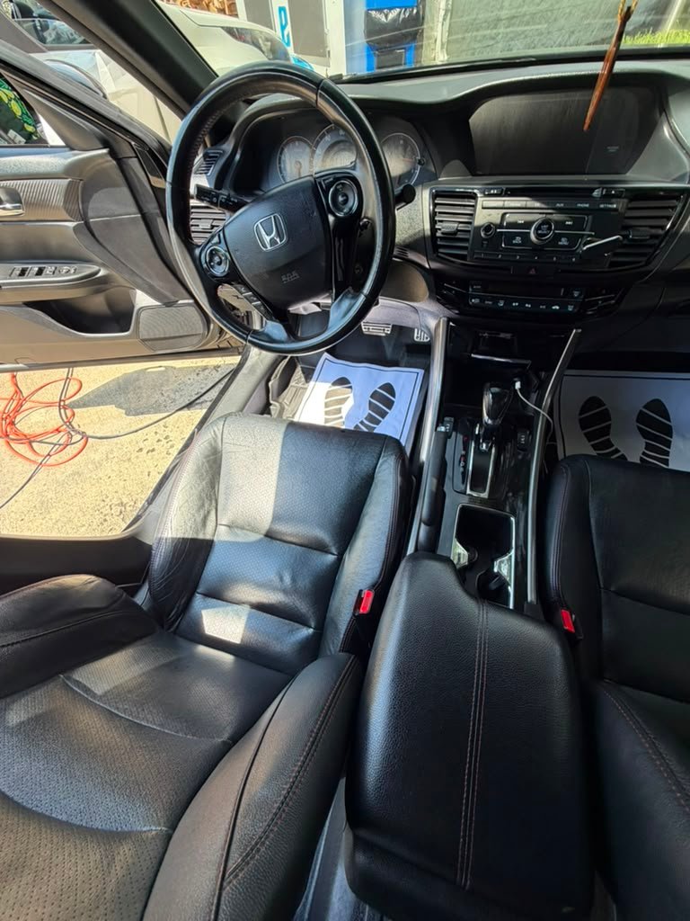 Interior & Exterior Detailing